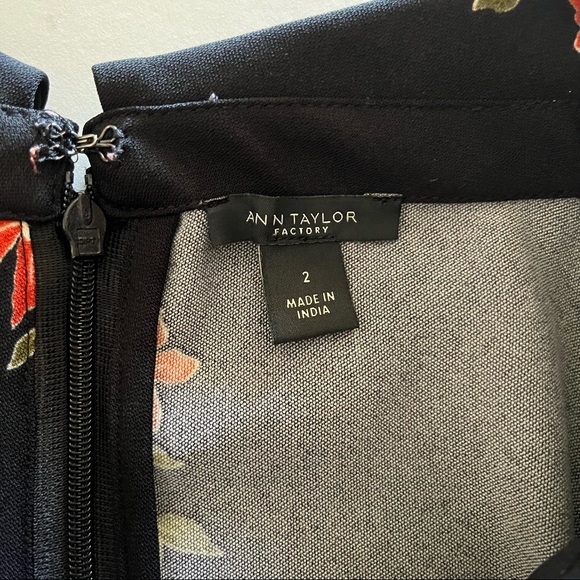 Ann Taylor Factory Floral Print Roll Neck Sheath Dress <2> - Picture 6 of 9